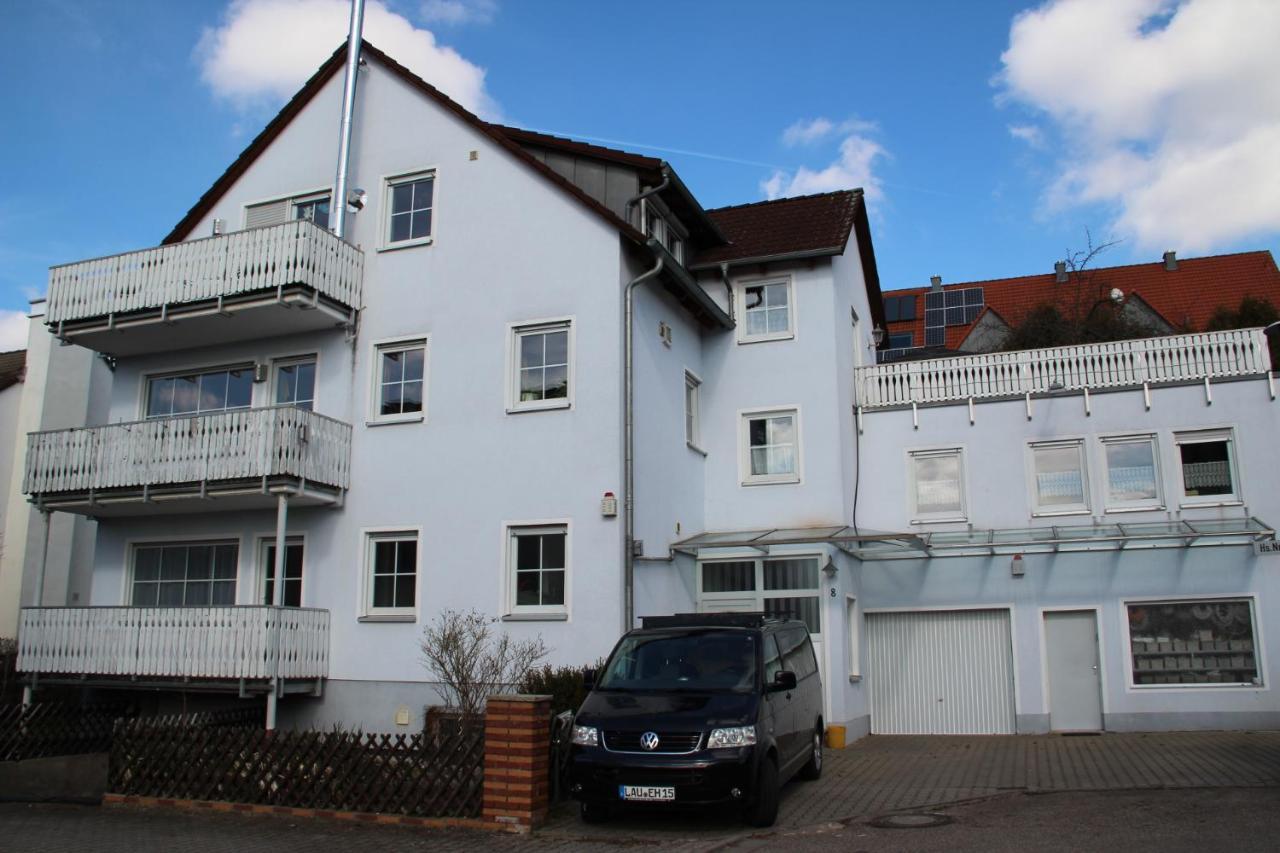 Apartment Mit 4 Schlafzimmer Fuer 2 Bis 9 Gaeste----apartment With 4 Bedrooms For 2 To 9 Guests *